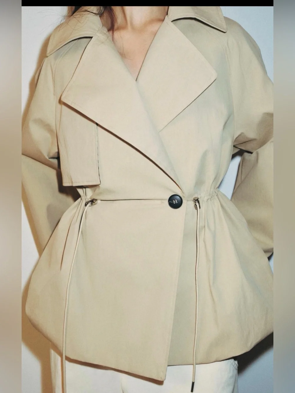 🔥🔥Zara Beige Cropped Trench